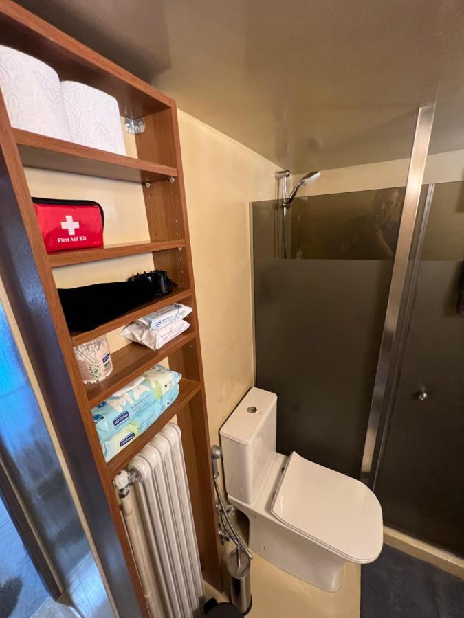 Apartament Charming In Glyfada Atena