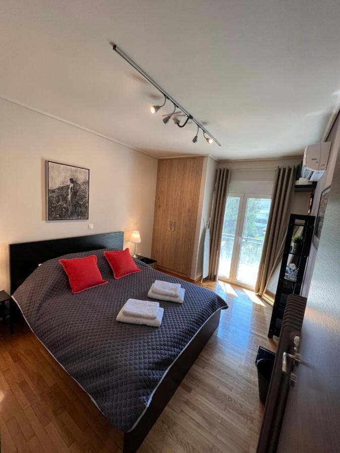 Charming In Glyfada Apartment *